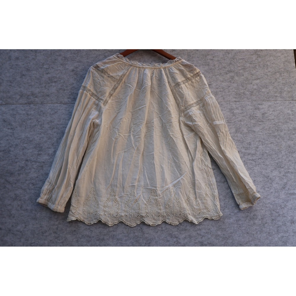Old Navy Womens Medium White Eyelet Lace Peasant Blouse Cotton Gauze Tassel Top - Picture 4 of 7